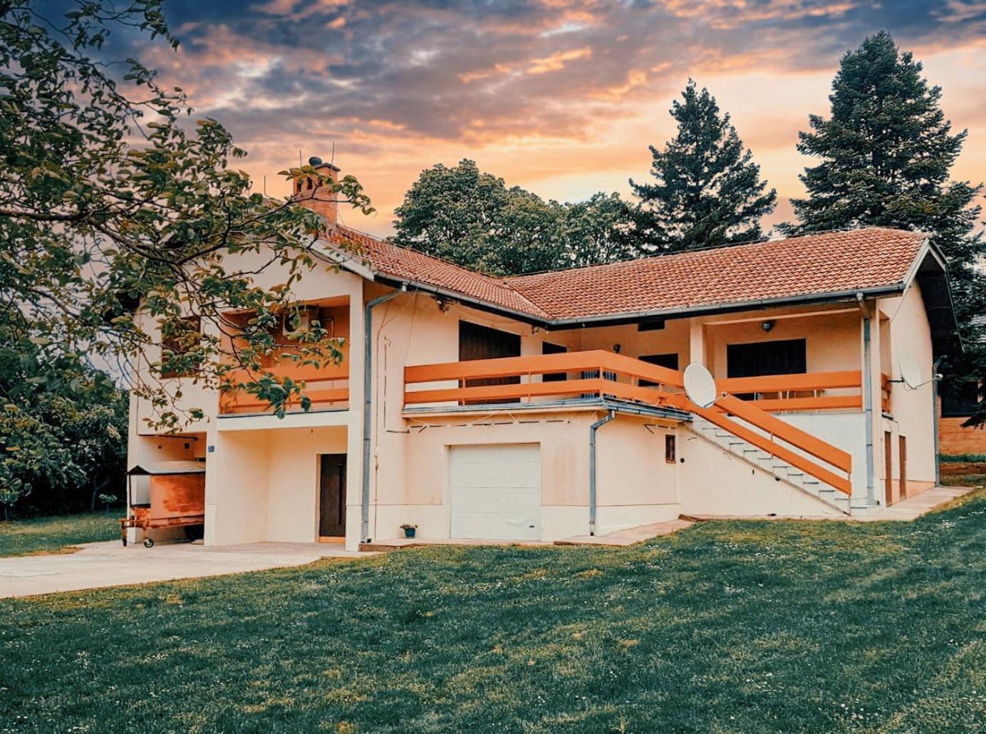 Avala Apartament *
