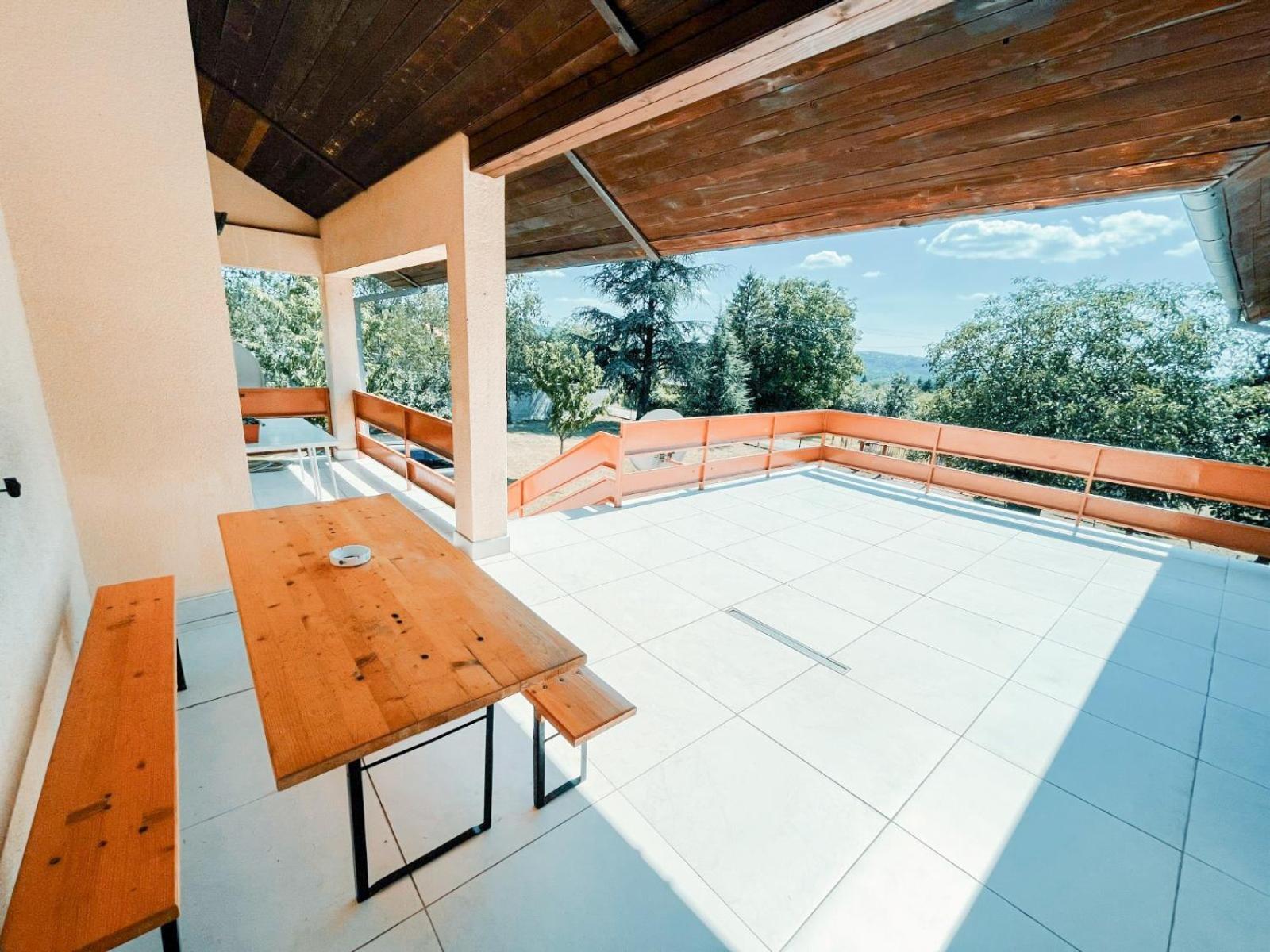 Avala Apartament *